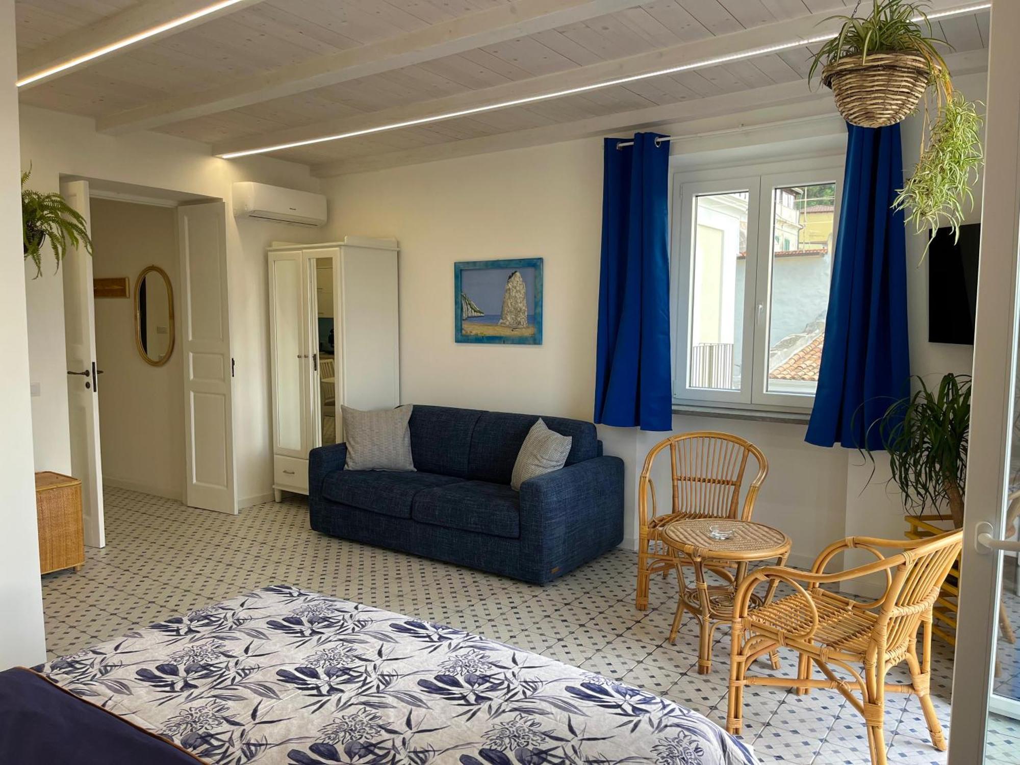 Casa Vacanze Penelope Пиццо Экстерьер фото